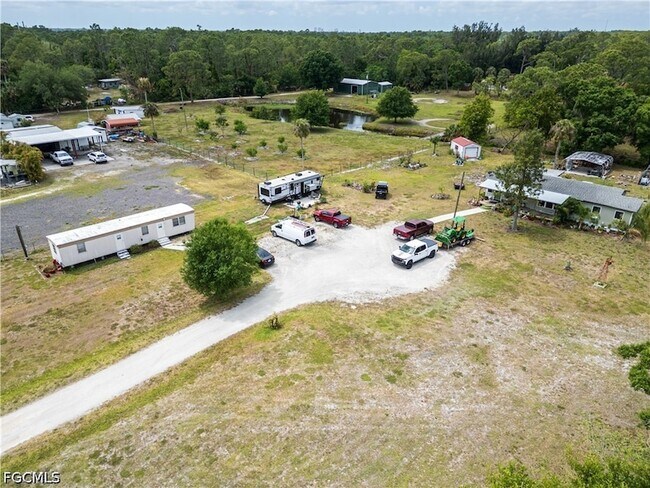 Building Photo - 17841 Palm Creek Dr