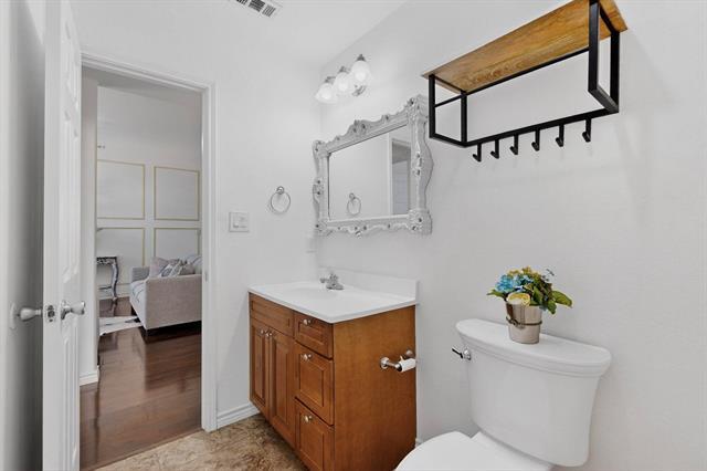 Building Photo - 6622 Victoria Ave