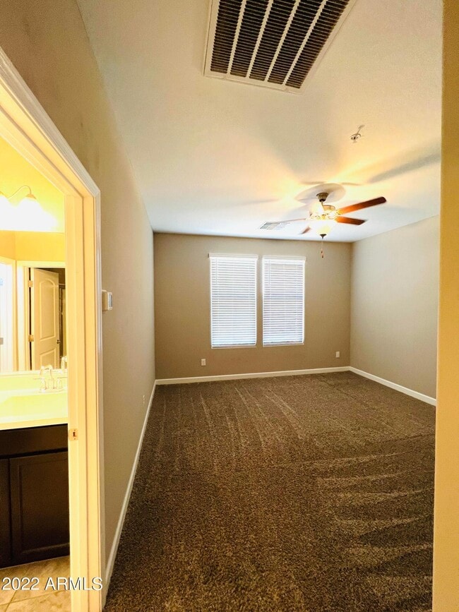 Building Photo - 1255 N Arizona Ave