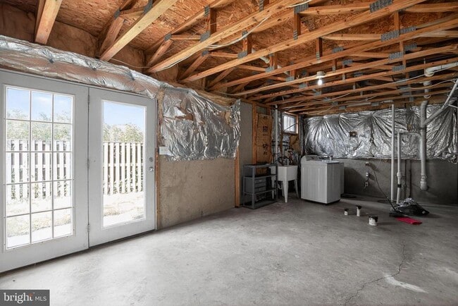 Building Photo - 22513 Castle Pollard Way