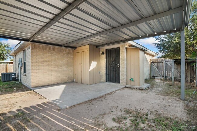 Building Photo - 1804 Grayson Ave