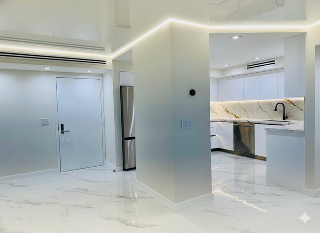 Building Photo - 3500 Mystic Pointe Dr