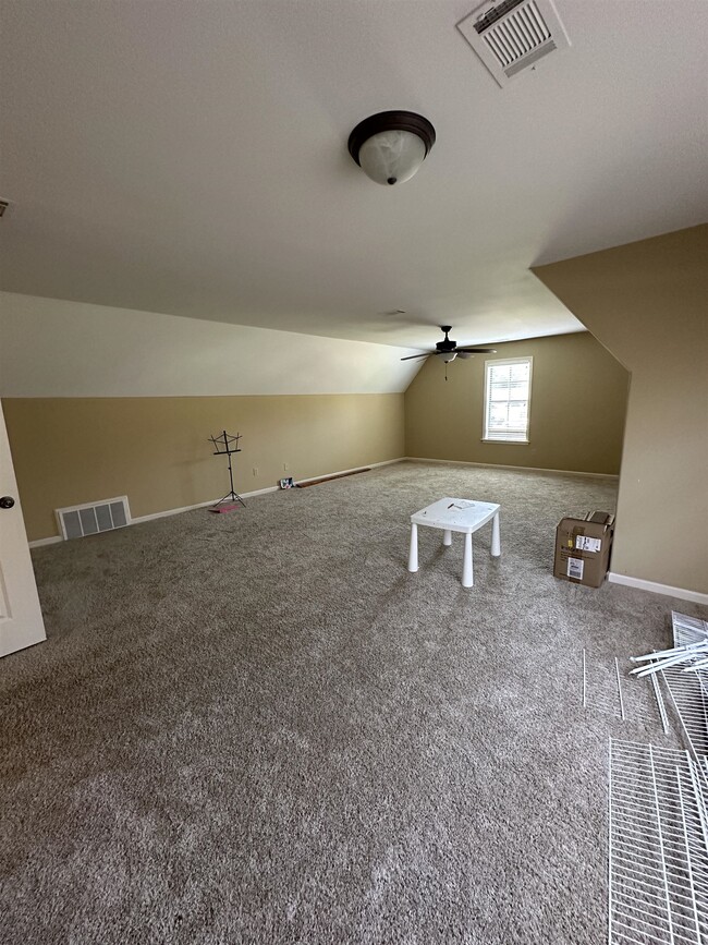 Building Photo - 9328 Owl Hill Dr