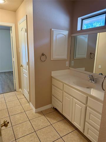 Building Photo - 106 Wellington Ct