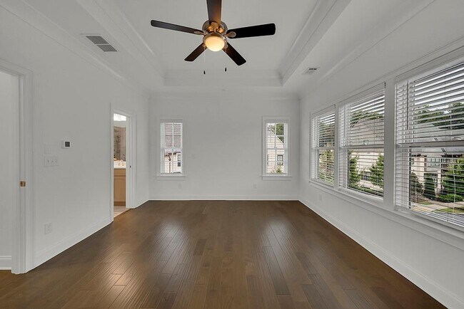 Building Photo - 6807 Encore Blvd