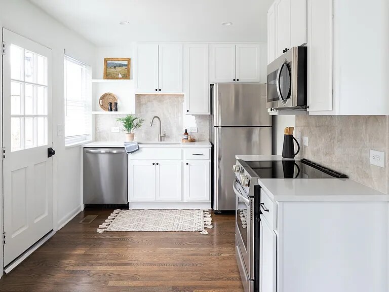 Building Photo - 203 Leake Ave