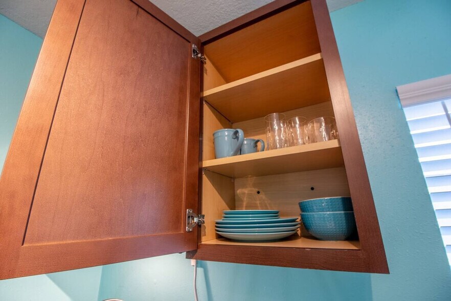 Building Photo - 2721 Raeford Rd