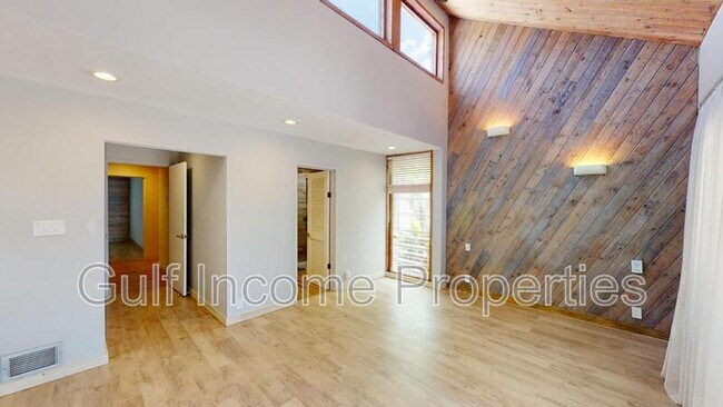 Building Photo - 2360 Riverwood Pines Dr