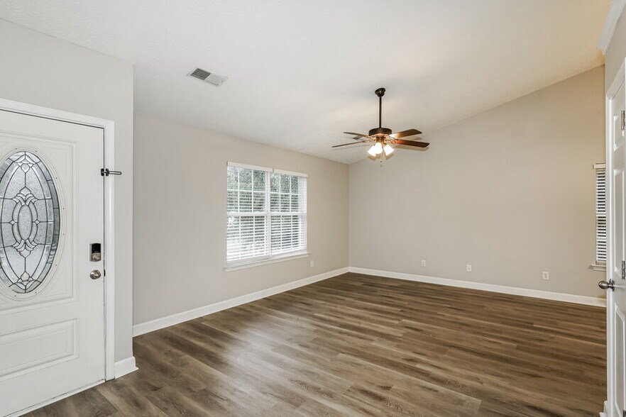 Building Photo - 3240 Cain Harbor Dr