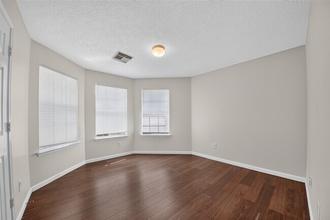 Building Photo - 12019 Brantley Haven Dr