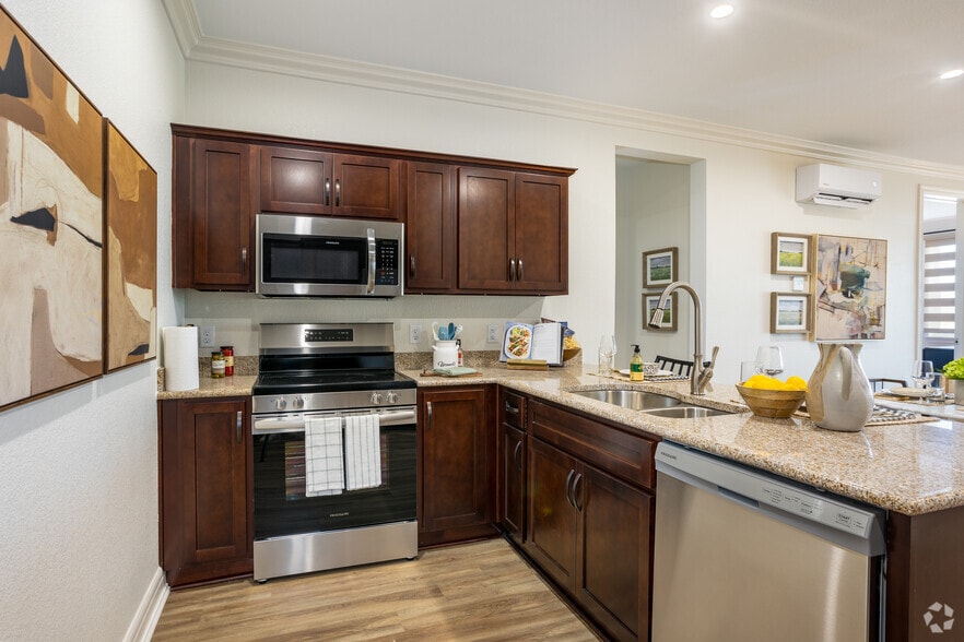 Primary Photo - Ledge Rock Apartments
