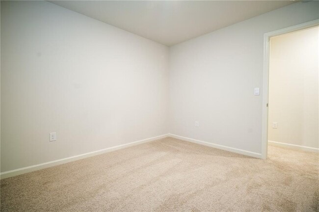 Building Photo - 25 Stoneybrook Dr