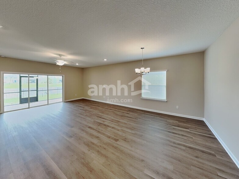 Building Photo - 87 Spruce Point