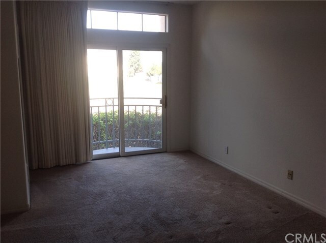 Building Photo - 501 S Oak Knoll Ave