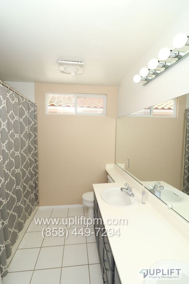 Building Photo - 9459 Compass Point Dr S