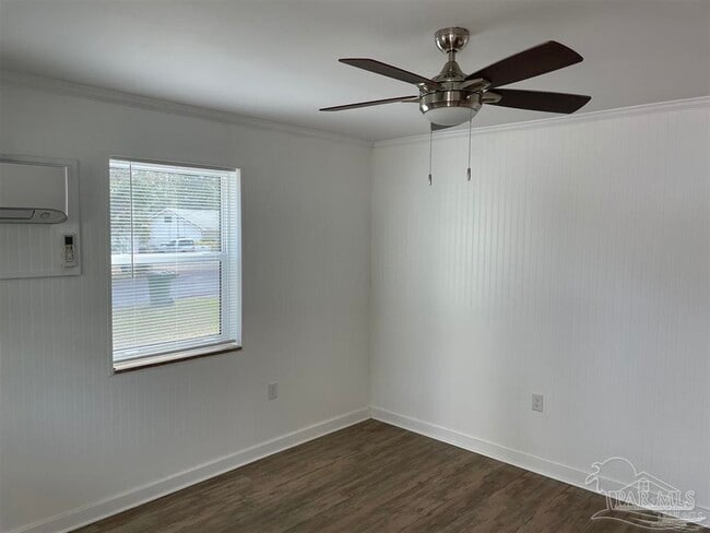 Building Photo - 107 Holmes Dr