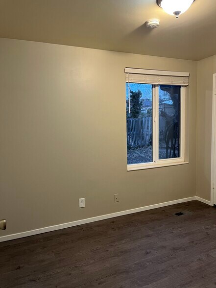 Building Photo - 1411 B Murphy's Lane
