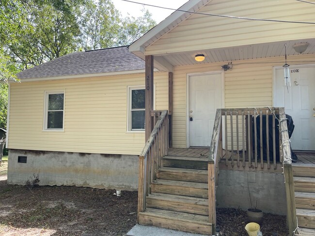 Building Photo - Charming 1 Bedroom Apartment in Bessemer C...