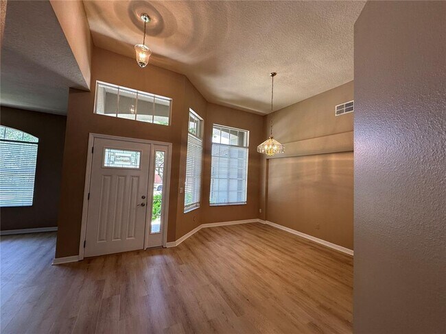 Building Photo - 13813 Bluewater Cir