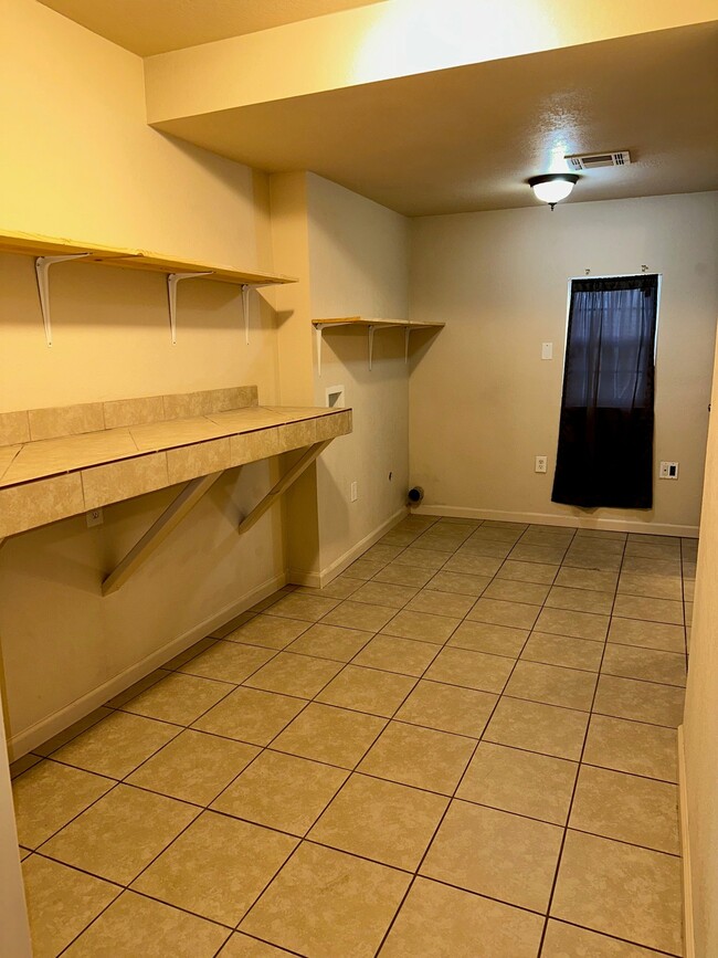 Building Photo - 1517 N Jackson St