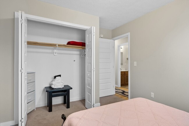 Building Photo - 3-Bedroom in Town of Farmville with One-Le...