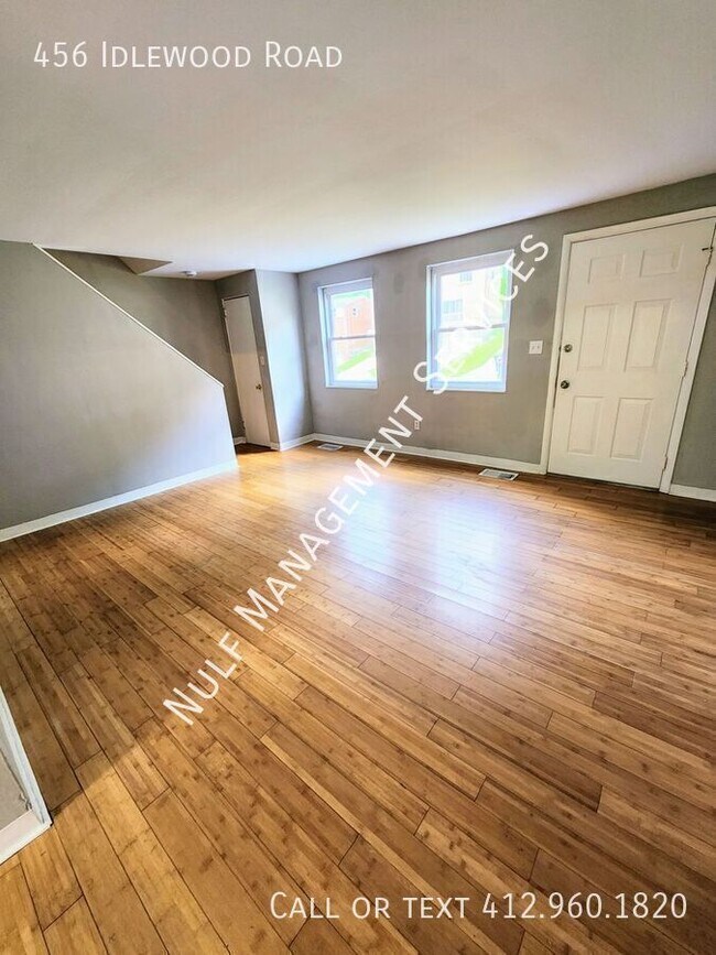 Building Photo - 456 Idlewood Rd