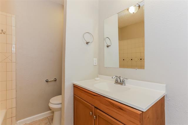 Building Photo - 2513 Mardell Dr