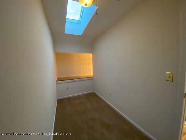 Building Photo - 135 1st St