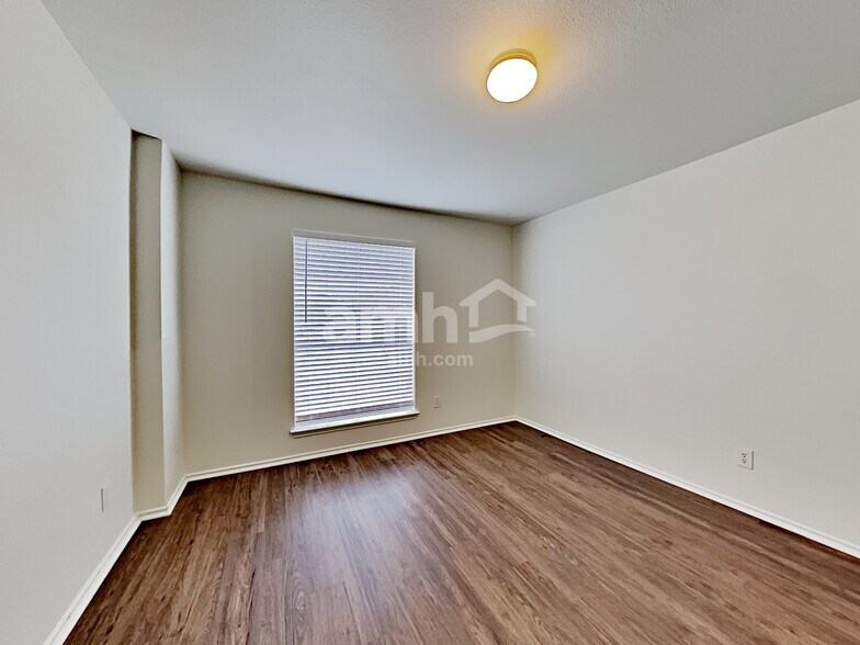 Building Photo - 7322 Blazar Way