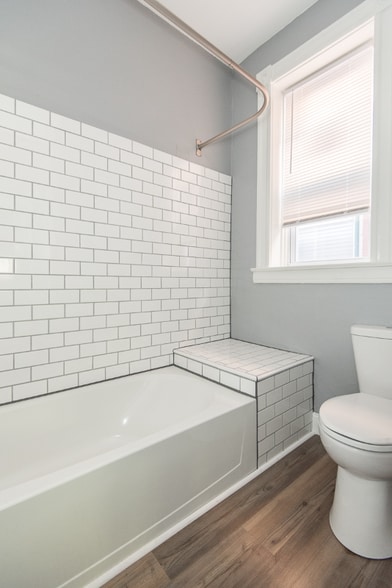 Building Photo - 3511 Itaska St