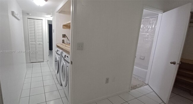 Building Photo - 14905 SW 80th St