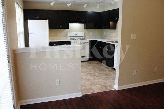 Building Photo - 5826 Emmert Way