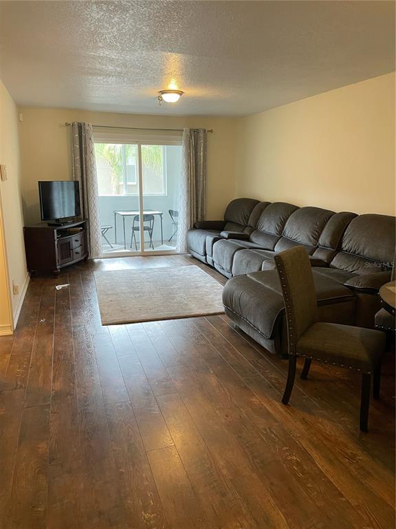 Building Photo - 15215 Amberly Dr