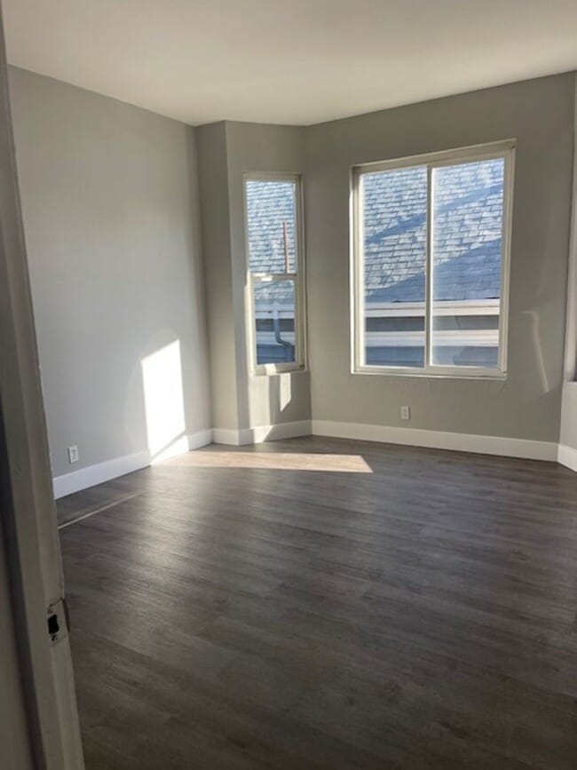 Building Photo - meh848
