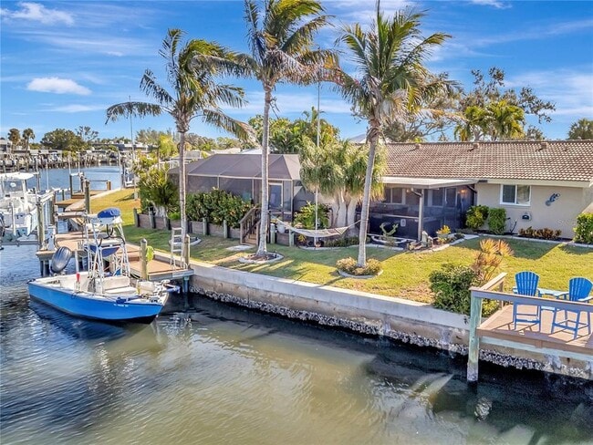 Building Photo - 10432 Sandpiper Rd W