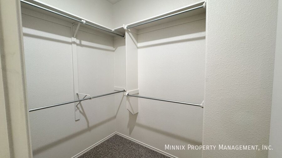 Building Photo - 1102 N 7th St