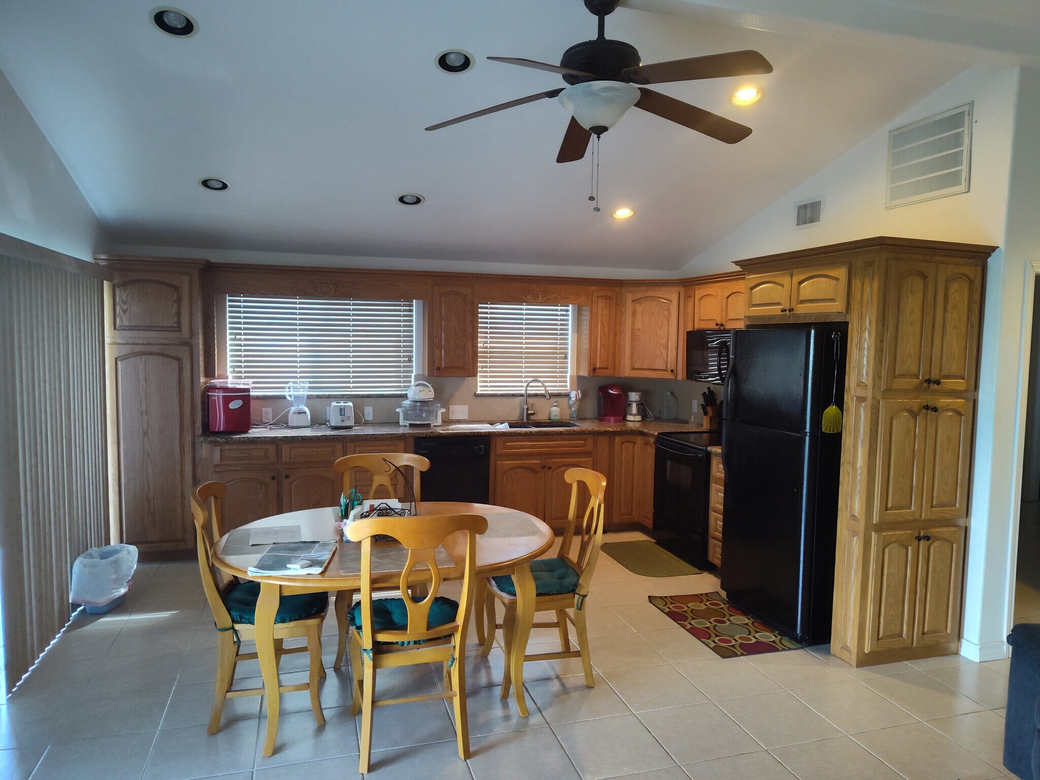 Building Photo - 33840 S Garcia St