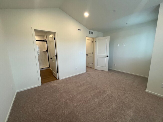 Building Photo - Fantastic New Home in Mosaic