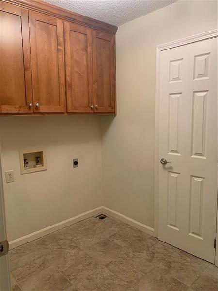 Building Photo - 2468 Venture Dr