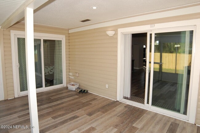 Building Photo - 3256 Fox Squirrel Dr