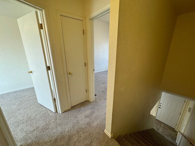 Building Photo - 4407 Jeff Scott Dr