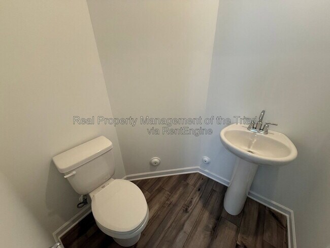 Building Photo - 5236 Amaryllis Wy