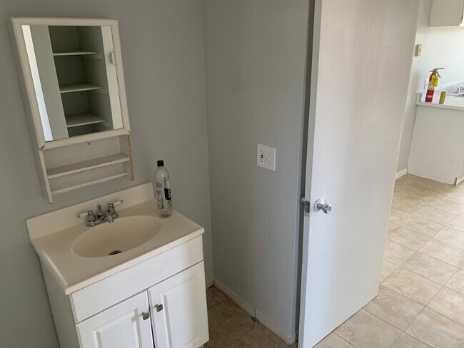 Building Photo - 1324 N 22nd St