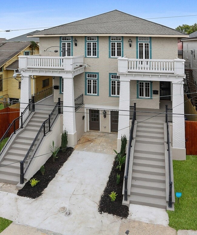 Primary Photo - 2105 General Taylor St