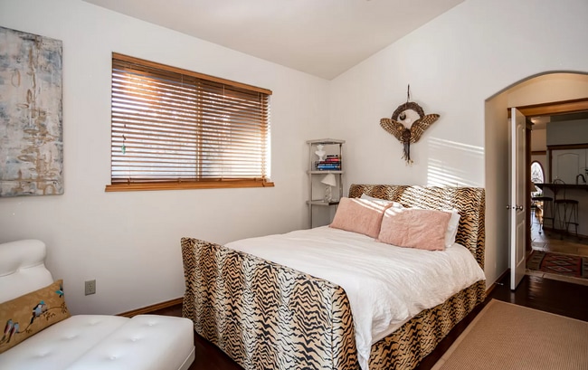 Building Photo - Single Level 2 Bed/2 Bath Townhome in Old ...