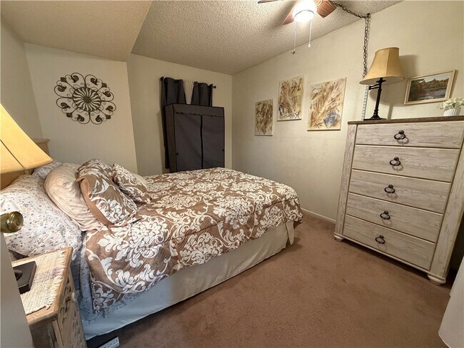 Building Photo - 1280 Mohave Dr