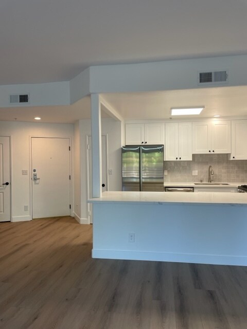 Building Photo - 4477 Woodman Ave