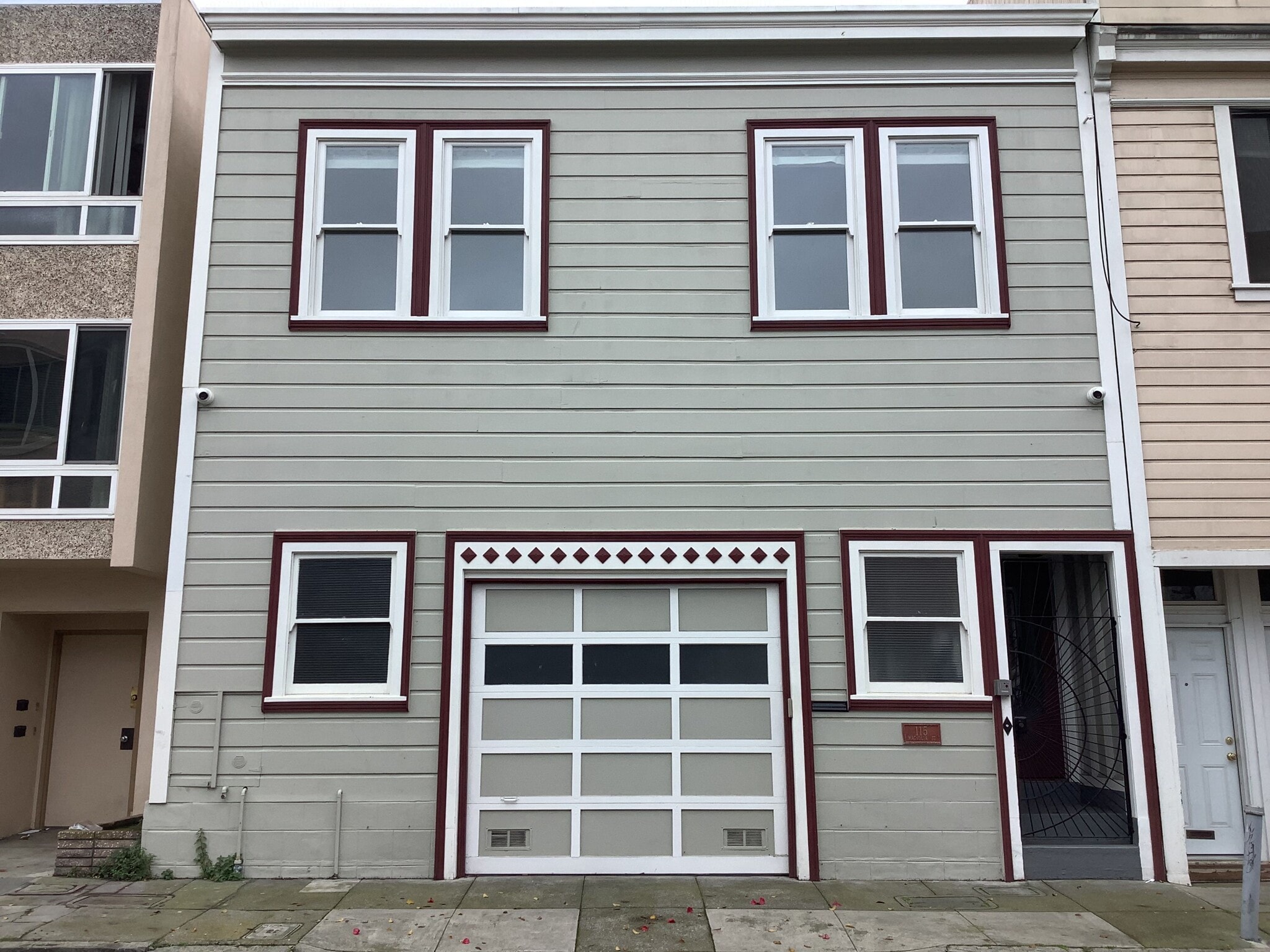 Outside View - 115 Magnolia St