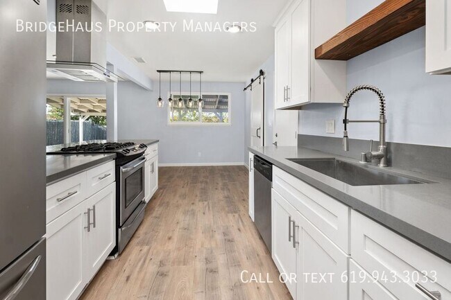 Building Photo - Fully Updated 3-Bedroom, 2-Bathroom Home i...