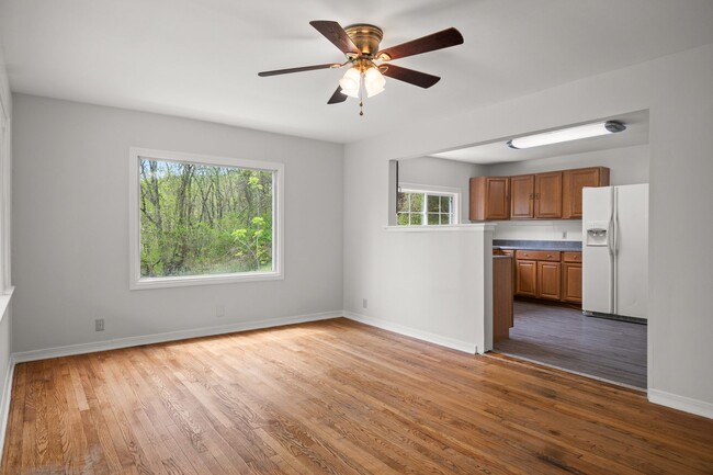 Building Photo - Charming 4-Bedroom Home in Peaceful Rural ...